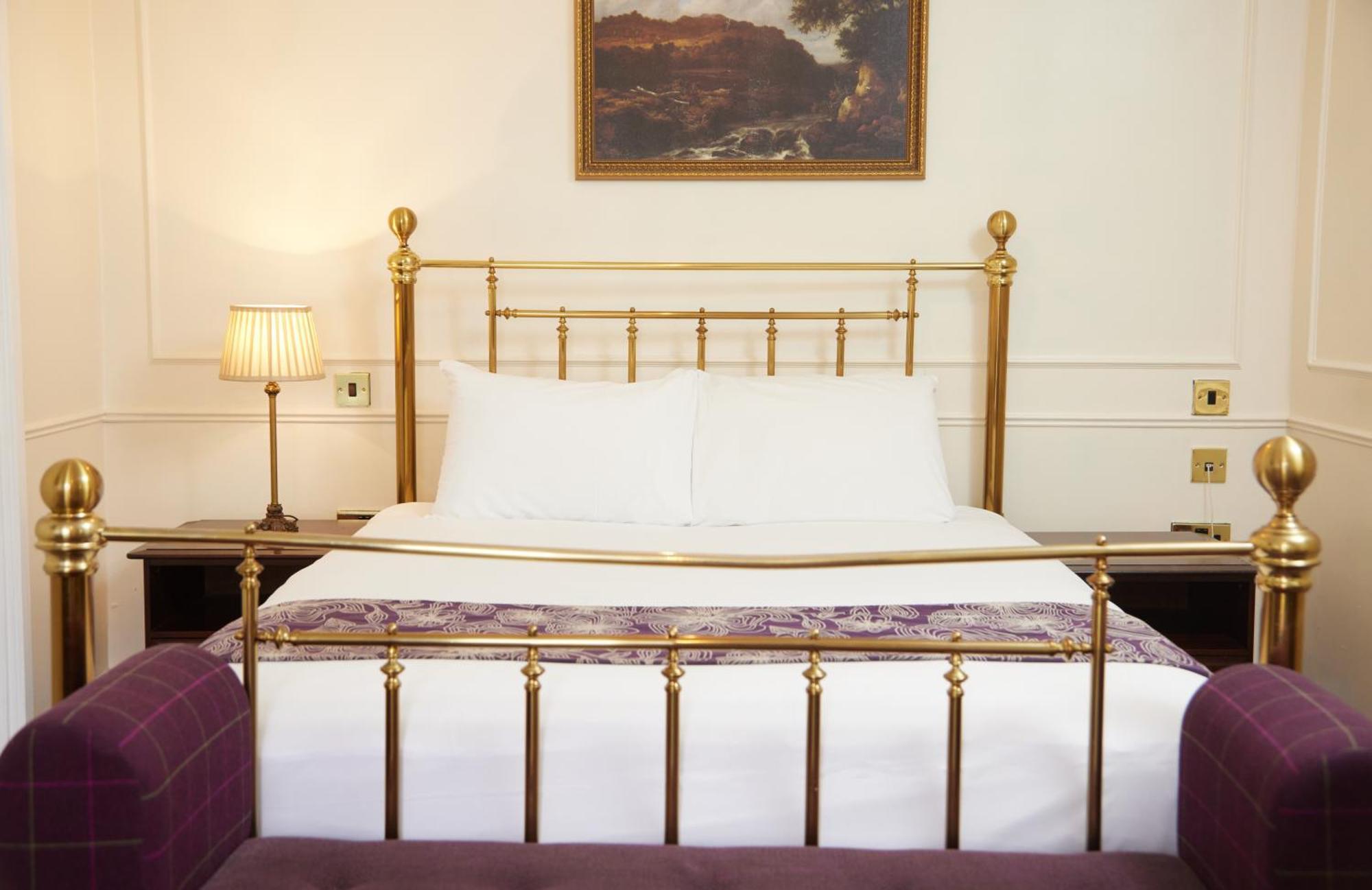 Cock Hotel By Greene King Inns Стоуни Стратфорд Экстерьер фото