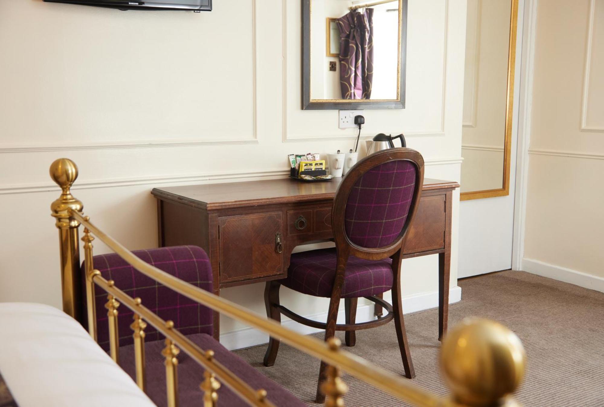 Cock Hotel By Greene King Inns Стоуни Стратфорд Экстерьер фото